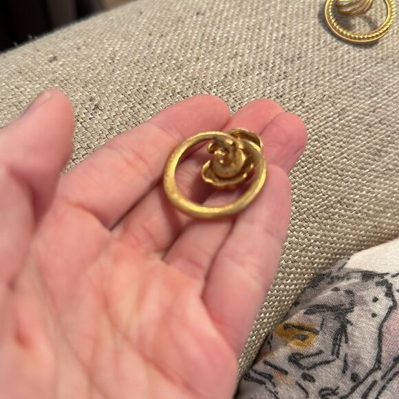 Vintage 1980’s  Avon BUILD-A-LOOK CONVERTIBLE EARRINGS - Picture 2 of 3